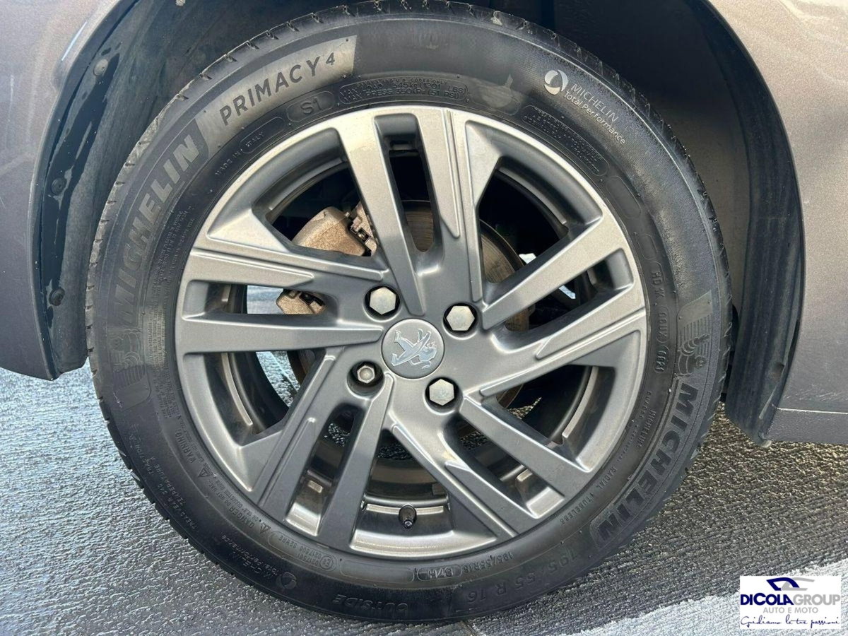 Peugeot 208 BlueHDi 100 Stop&Start 5 porte Active (17)