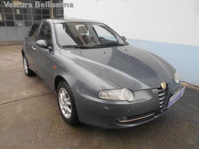 Alfa Romeo 147 1.9 JTD 16V cat 5 porte Distinctive usata