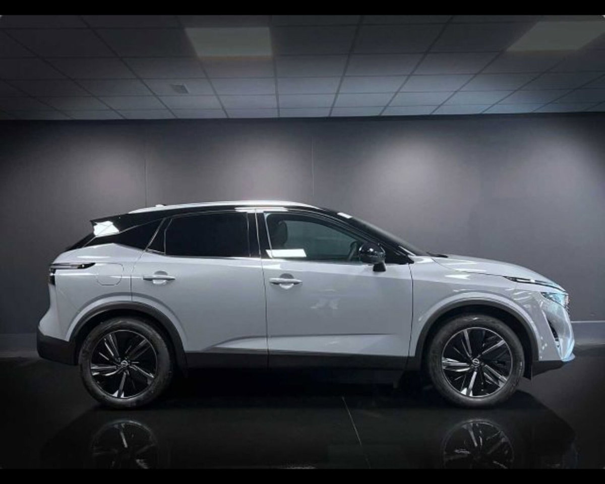 Nissan Qashqai 1.3 mhev Tekna 4wd 158cv xtronic (10)