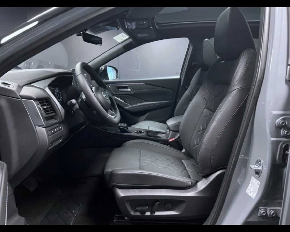 Nissan Qashqai 1.3 mhev Tekna 4wd 158cv xtronic (3)