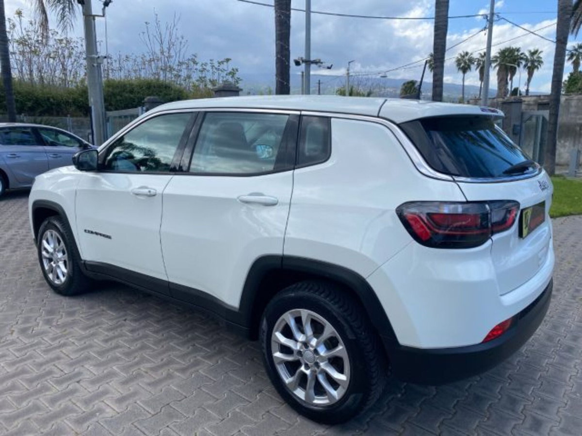 Jeep Compass 1.6 Multijet II 2WD Business (3)