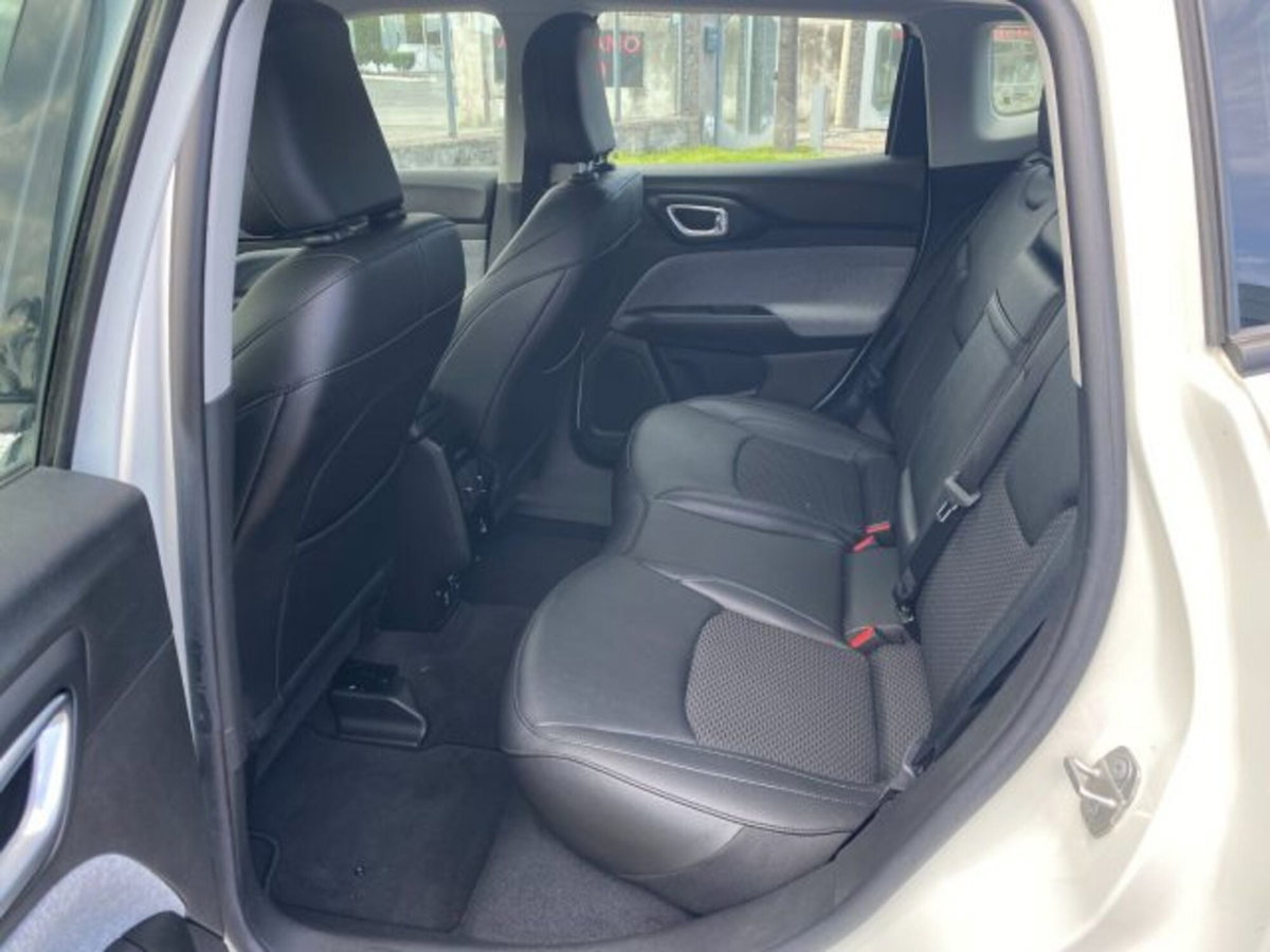 Jeep Compass 1.6 Multijet II 2WD Business (9)