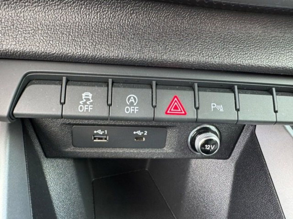Audi A1 Sportback 30 TFSI S tronic S line edition (7)