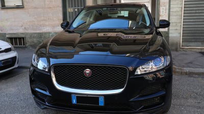 Jaguar F-Pace 2.0 D 180 CV AWD aut. Pure  usata