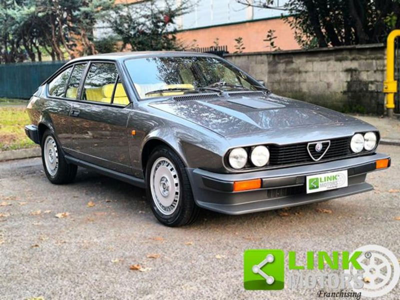Alfa Romeo Alfetta GTV 6 2.5i