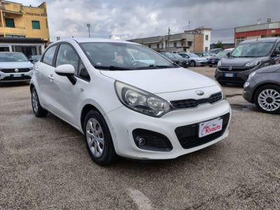 Kia Rio 1.2 CVVT 5p. Cool usata