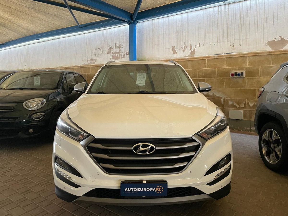 Hyundai Tucson 1.7 CRDi Sound Edition (2)