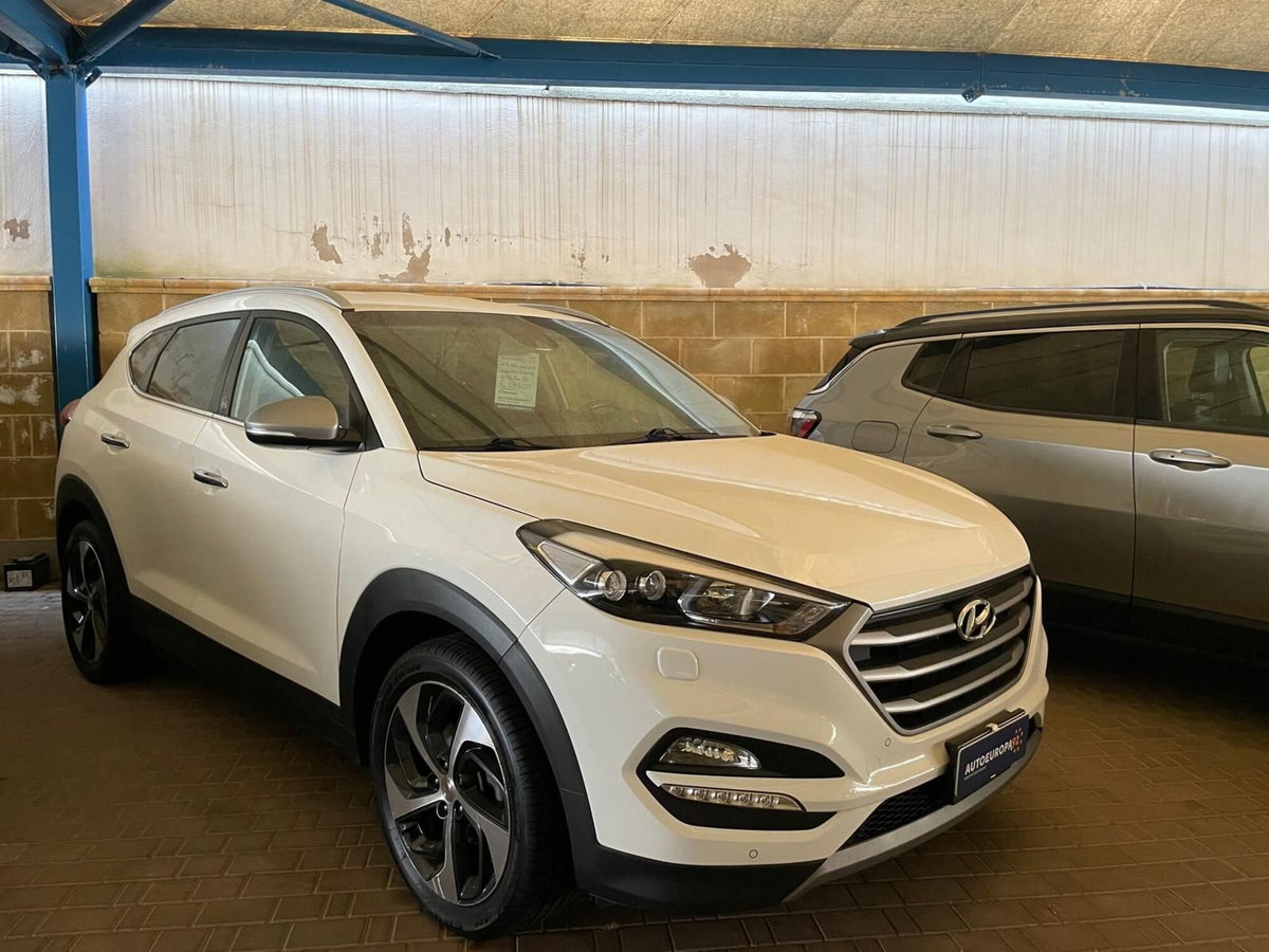 Hyundai Tucson 1.7 CRDi Sound Edition (3)