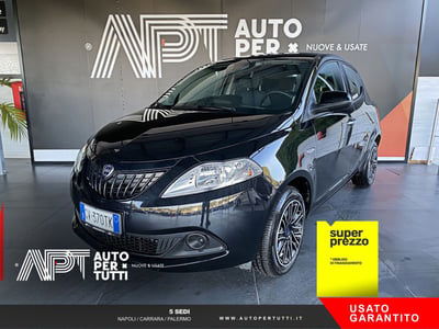 Lancia Ypsilon 1.0 FireFly 5 porte S&S Hybrid Silver Plus usata