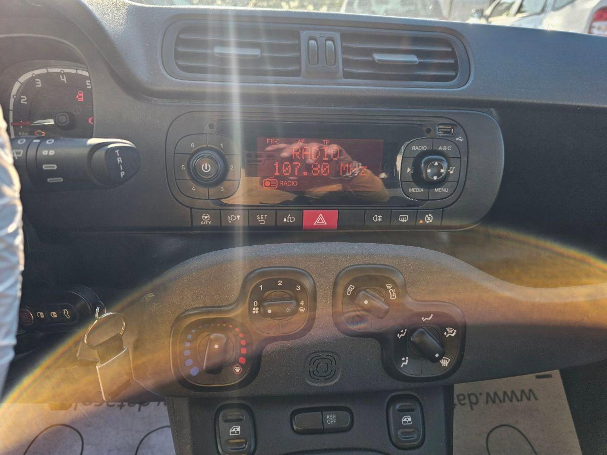 Fiat Panda 1.0 firefly hybrid s&s 70cv 5p.ti (14)