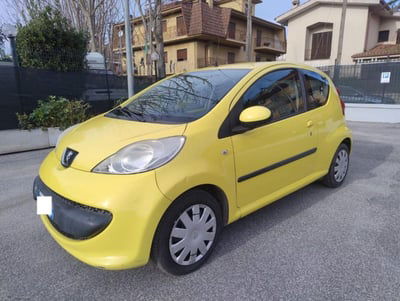 Peugeot 107 68CV 3p. Plaisir usata