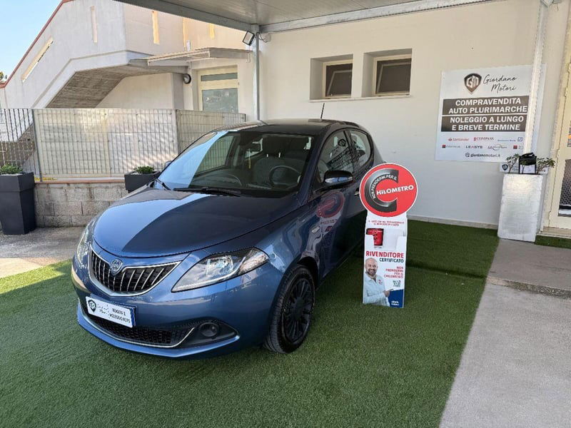 Lancia Ypsilon 1.0 FireFly 5 porte S&S Hybrid Silver Plus