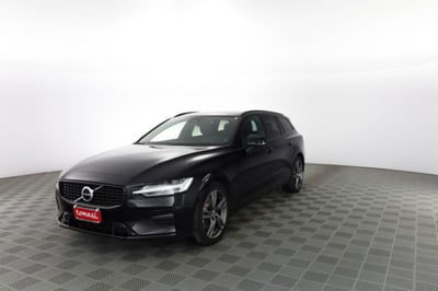 Volvo V60 B4 automatico Plus Dark usata