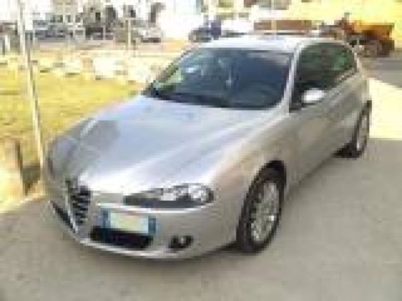 Alfa Romeo 147 1.9 JTD (115) 5 porte Distinctive