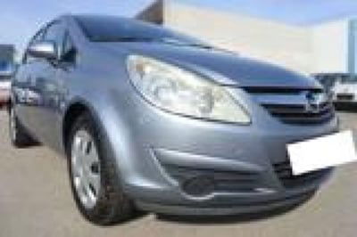 Opel Corsa 1.2 5 porte Club usata
