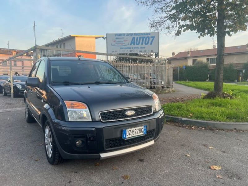 Ford Fusion UAV 1.6 16V 5p.