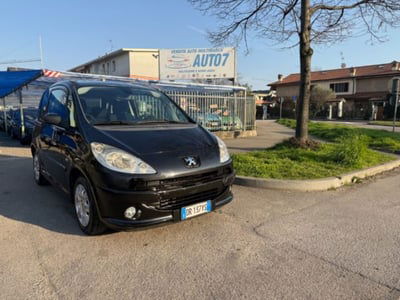 Peugeot 1007 1.4 Happy usata