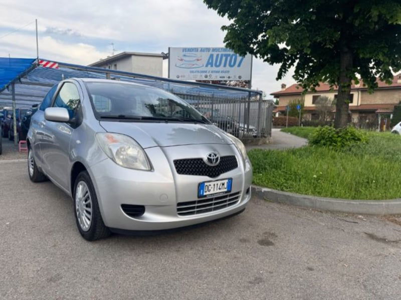 Toyota Yaris 1.0 3 porte Sol