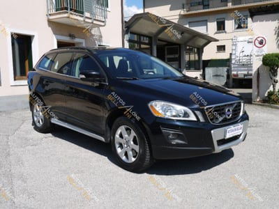Volvo XC60 D5 AWD Geartronic Momentum usata