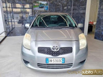 Toyota Yaris 1.0 5 porte usata