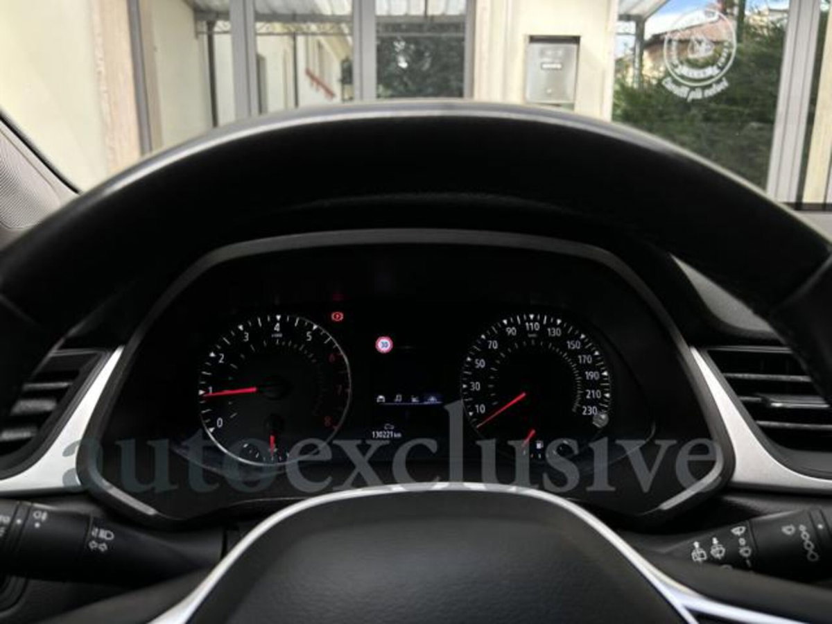 Renault Captur TCe 100 CV GPL FAP Intens (10)