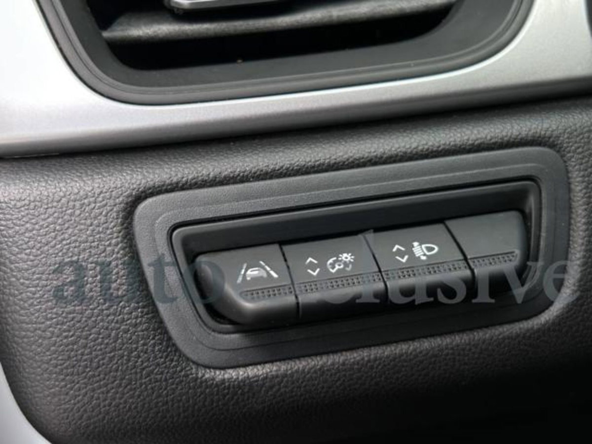 Renault Captur TCe 100 CV GPL FAP Intens (15)