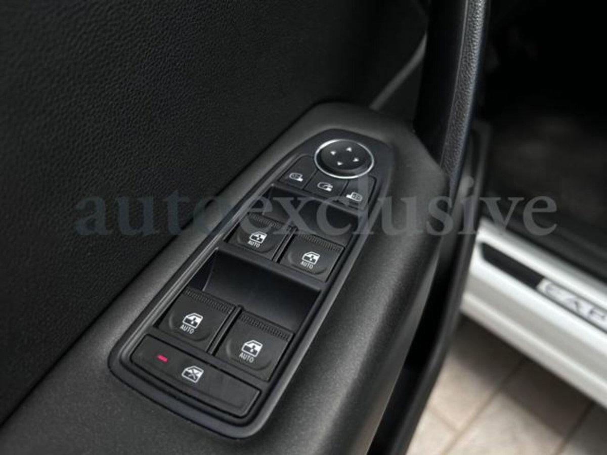 Renault Captur TCe 100 CV GPL FAP Intens (6)
