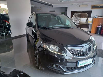 Lancia Ypsilon 1.0 FireFly 5 porte S&S Hybrid Ecochic Gold usata