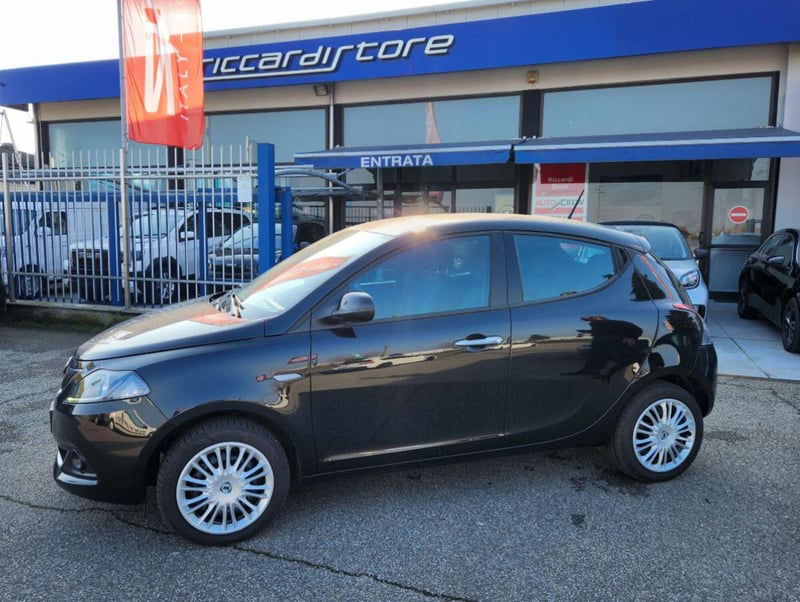 Lancia Ypsilon 1.2 69 CV 5 porte Gold