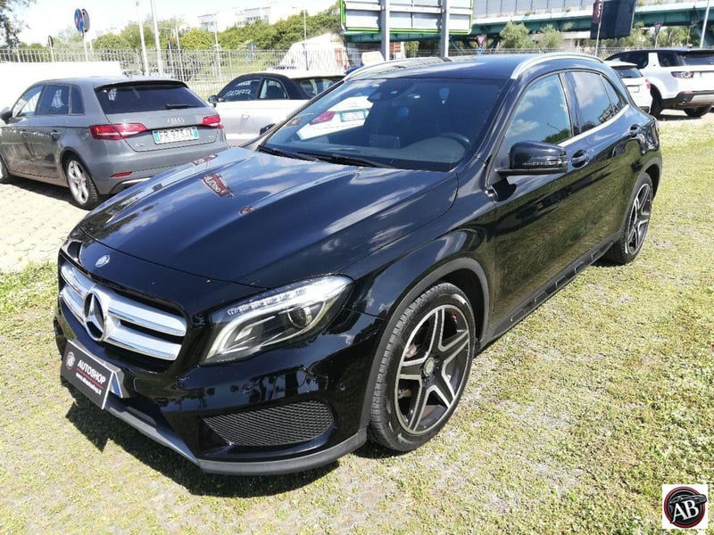 Mercedes-Benz GLA SUV 200 d Automatic Premium