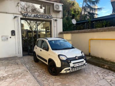Fiat Panda 1.0 FireFly S&S Hybrid City Cross usata