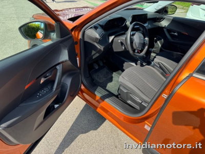 Peugeot 2008 PureTech 100 S&S Allure (5)