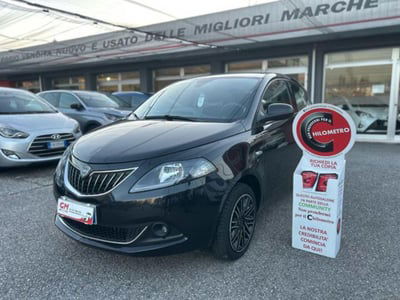 Lancia Ypsilon 1.0 FireFly 5 porte S&S Hybrid Gold Plus usata