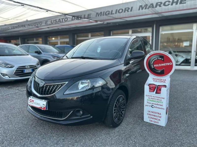 Lancia Ypsilon 1.0 FireFly 5 porte S&S Hybrid Gold Plus