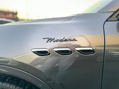 Maserati Grecale 2.0 mhev Modena 330cv auto (9)