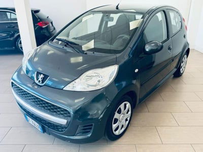 Peugeot 107 68CV 5p. Desir usata