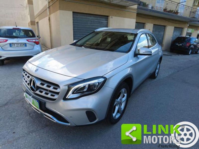 Mercedes-Benz GLA SUV 200 d Automatic 4Matic Premium