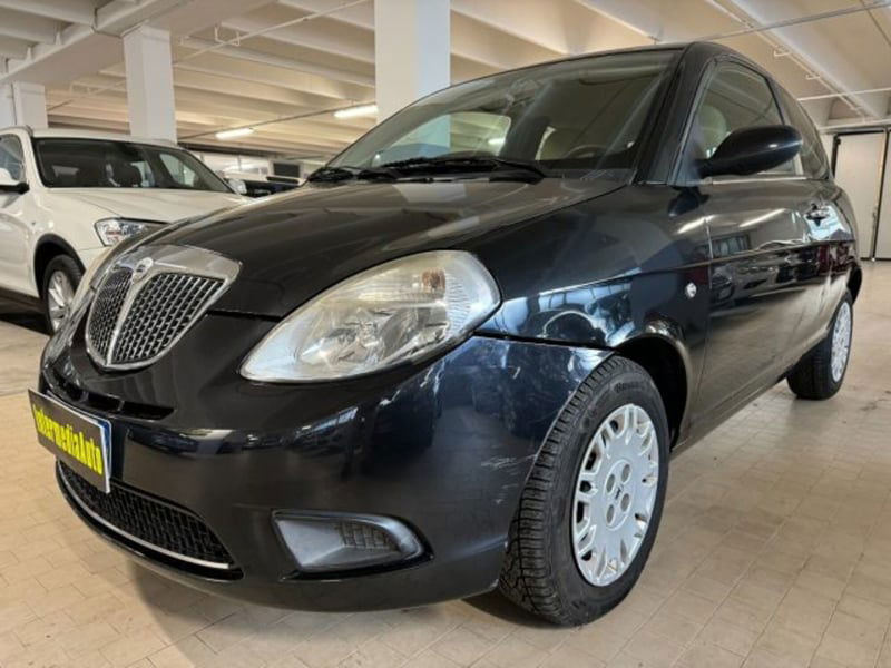 Lancia Ypsilon 16V Argento