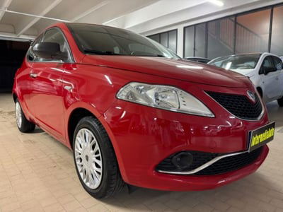 Lancia Ypsilon 1.2 69 CV 5 porte GPL Ecochic Silver usata
