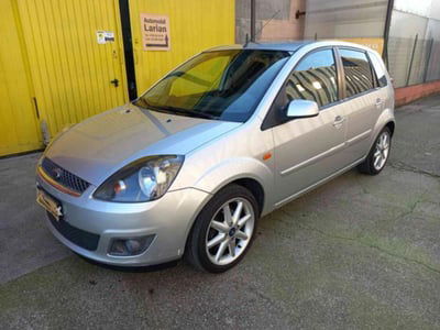 Ford Fiesta 1.2 16V 5p. Ghia usata