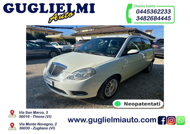 Lancia Ypsilon 1.3 MJT 75 CV Platino