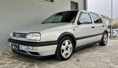 Volkswagen Golf 2.0 cat 5 porte GTI usata