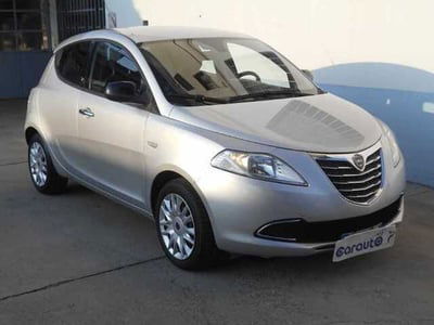 Lancia Ypsilon 1.2 69 CV 5 porte Gold usata