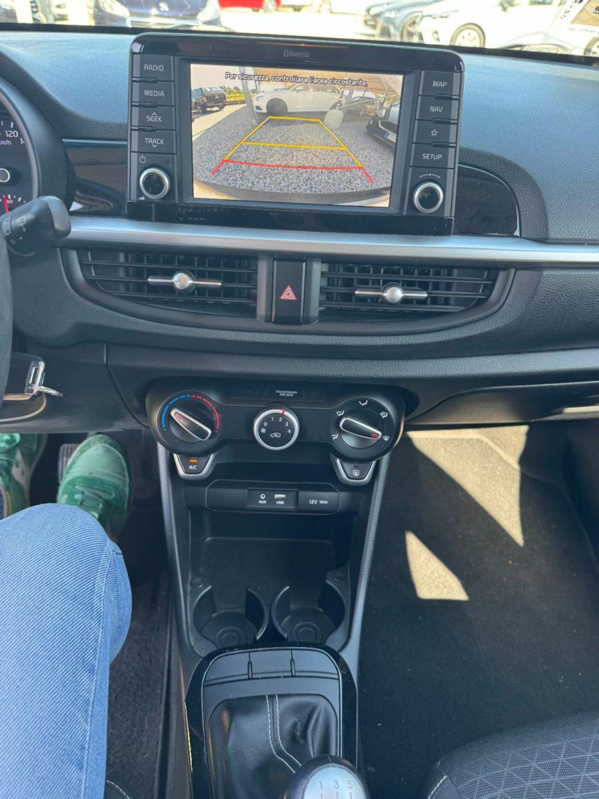 Kia Picanto 1.0 12V 5 porte Cool (8)