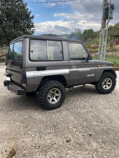 Toyota Hilux 2.d-4d SC 4xComfort nuovo