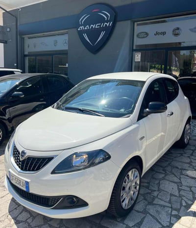 Lancia Ypsilon 1.0 FireFly 5 porte S&S Hybrid Ecochic Gold usata
