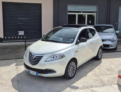 Lancia Ypsilon 1.2 69 CV 5 porte Platinum usata