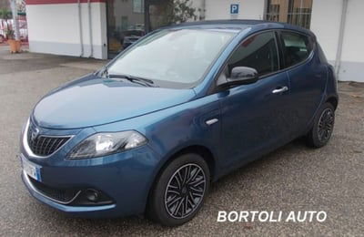 Lancia Ypsilon 1.0 FireFly 5 porte S&S Hybrid Ecochic Gold usata