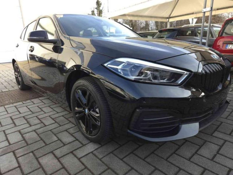 BMW Serie 1 116d 2.0 116CV cat 5 porte Attiva DPF