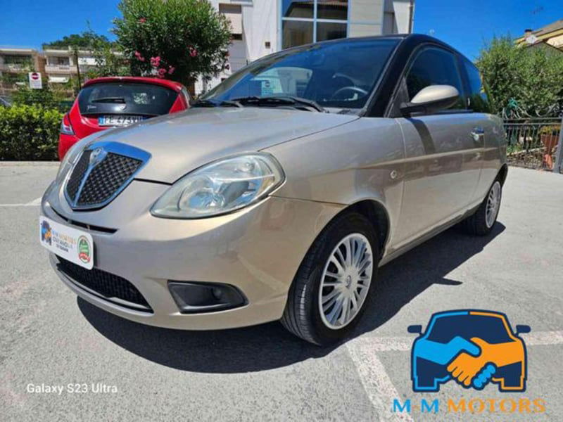Lancia Ypsilon 1.2 Platino